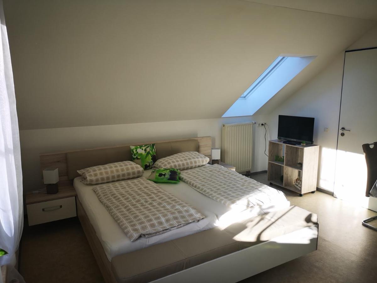 Angeln Am Regen - Angelhof Posl Apartment Nittenau Bagian luar foto